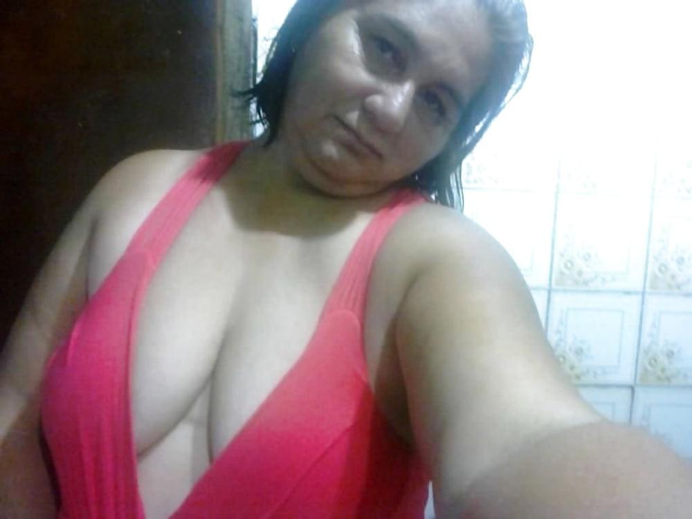 25P Plump Mexican BBW