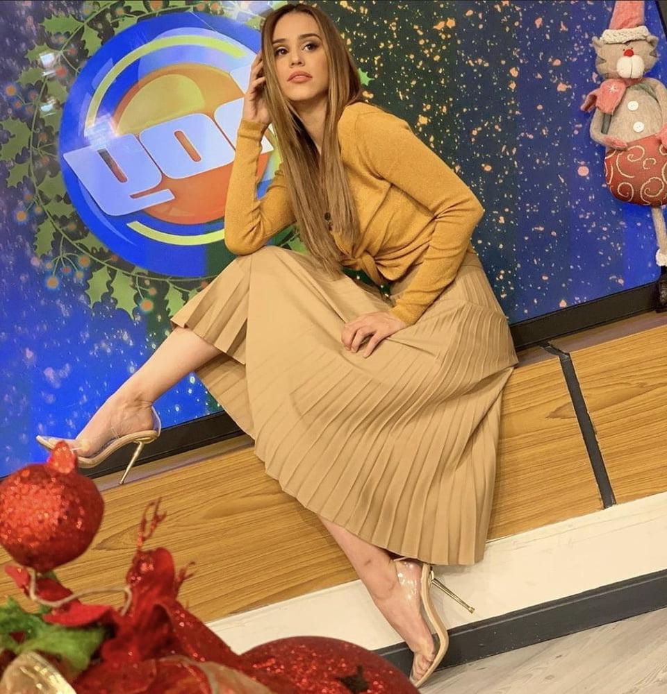 25P YANET GARCIA AND HER ASS BEAUTIFUL MEXICAN WEATHER GIRL