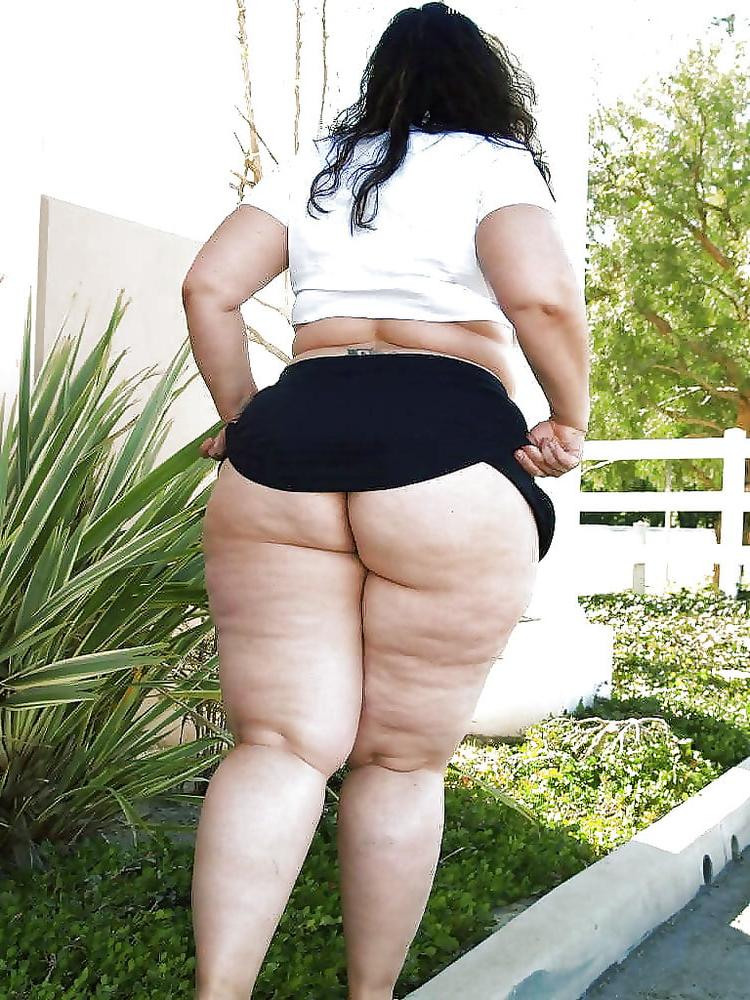 25P Girls I Like 70, Upskirts