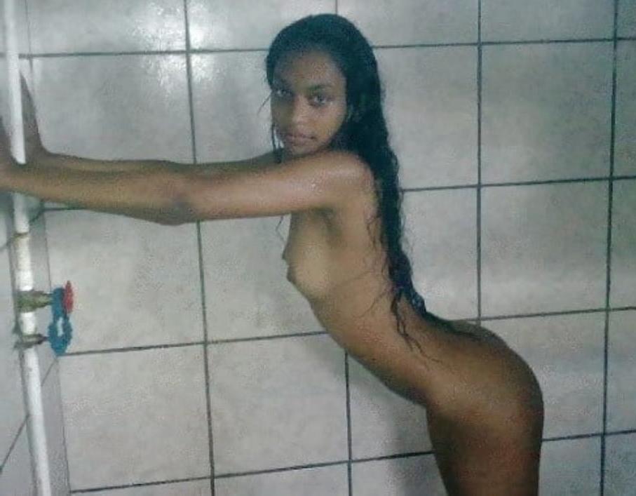 25P Ebony beauty in her bathroom, Bath Shower 09