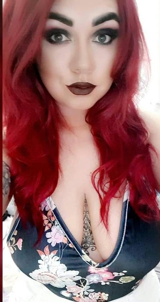 22P Hot girls form Falkirk, Larbert area