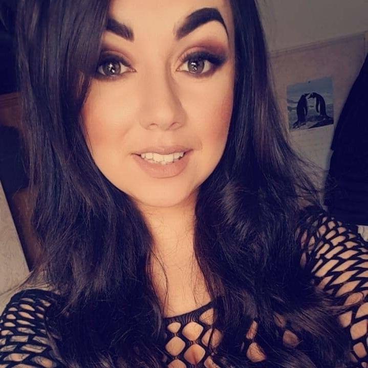 22P Hot girls form Falkirk, Larbert area