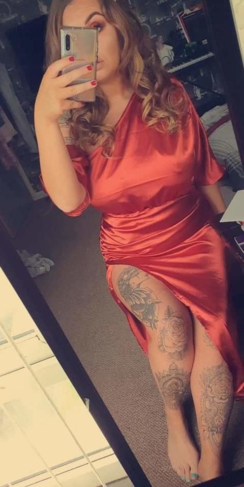 22P Hot girls form Falkirk, Larbert area