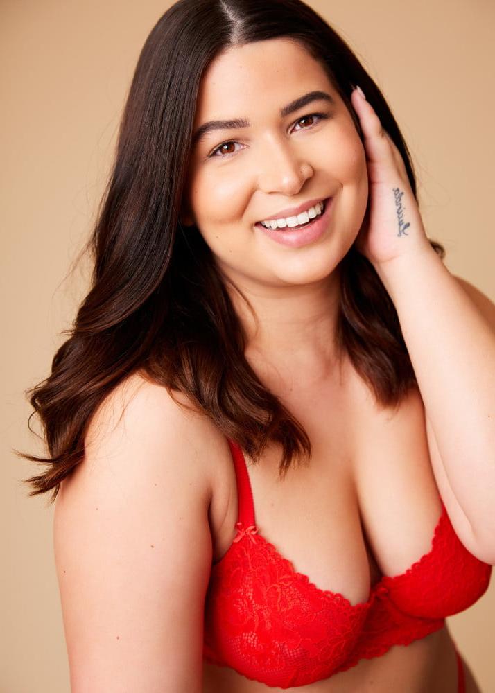 25P BBW SEXY BRA (BRI MARTINEZ)