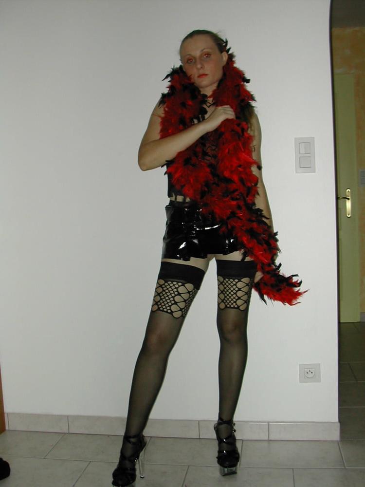 22P ponytailed leather and latex girls 33