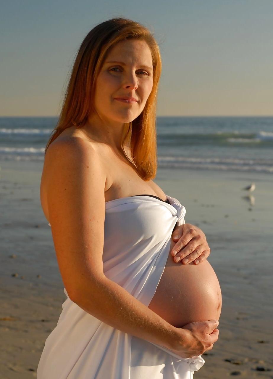 25P Pregnant babe's