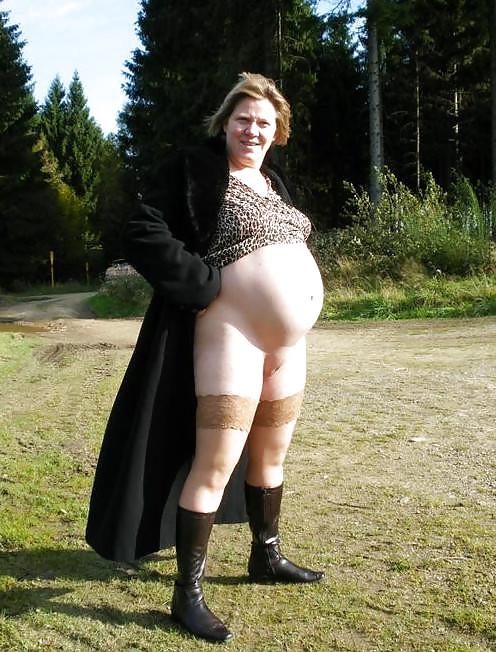 25P Pregnant babe's