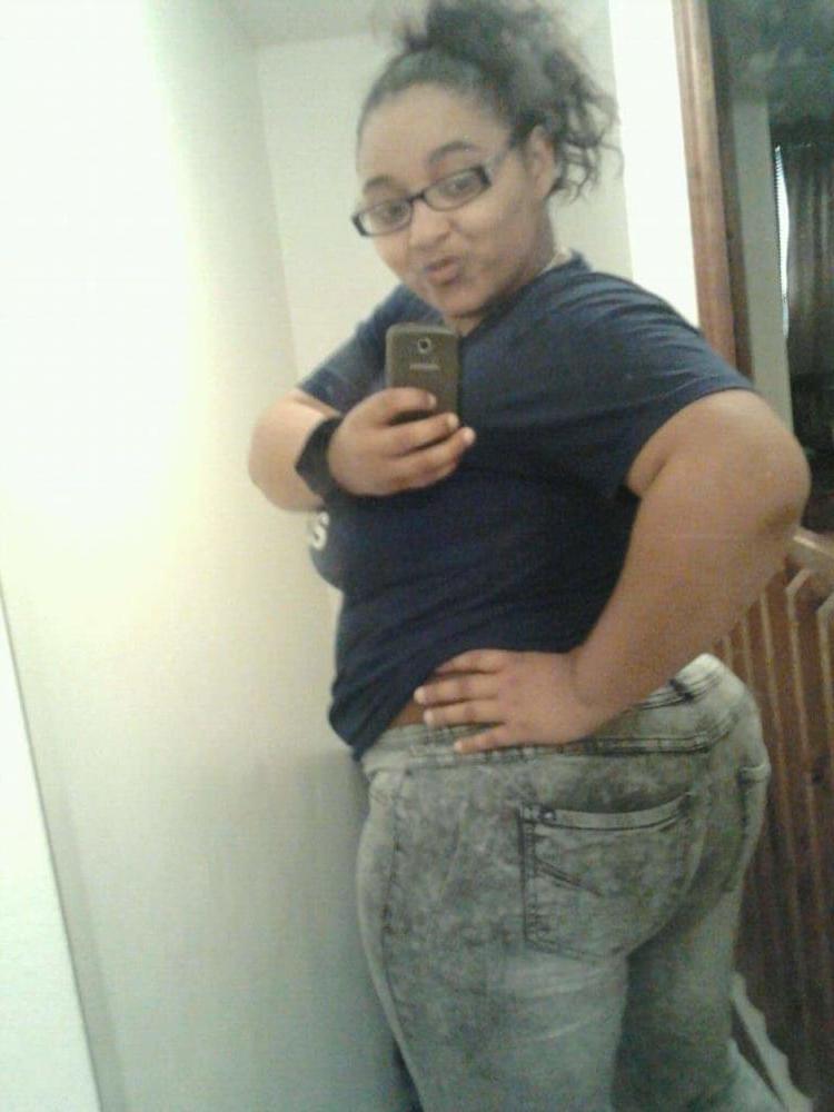 25P Thick ass cousin