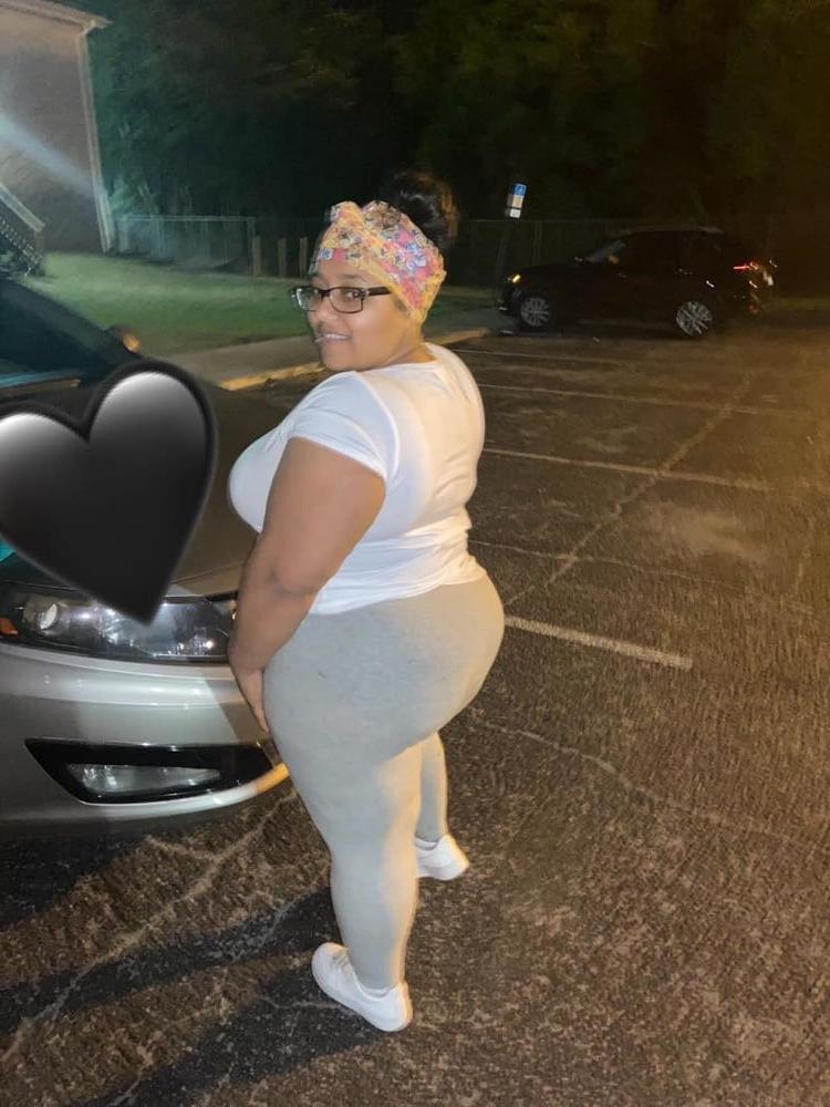 25P Thick ass cousin