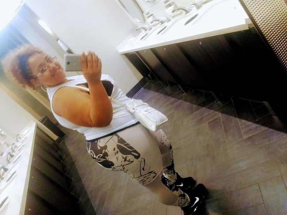 25P Thick ass cousin