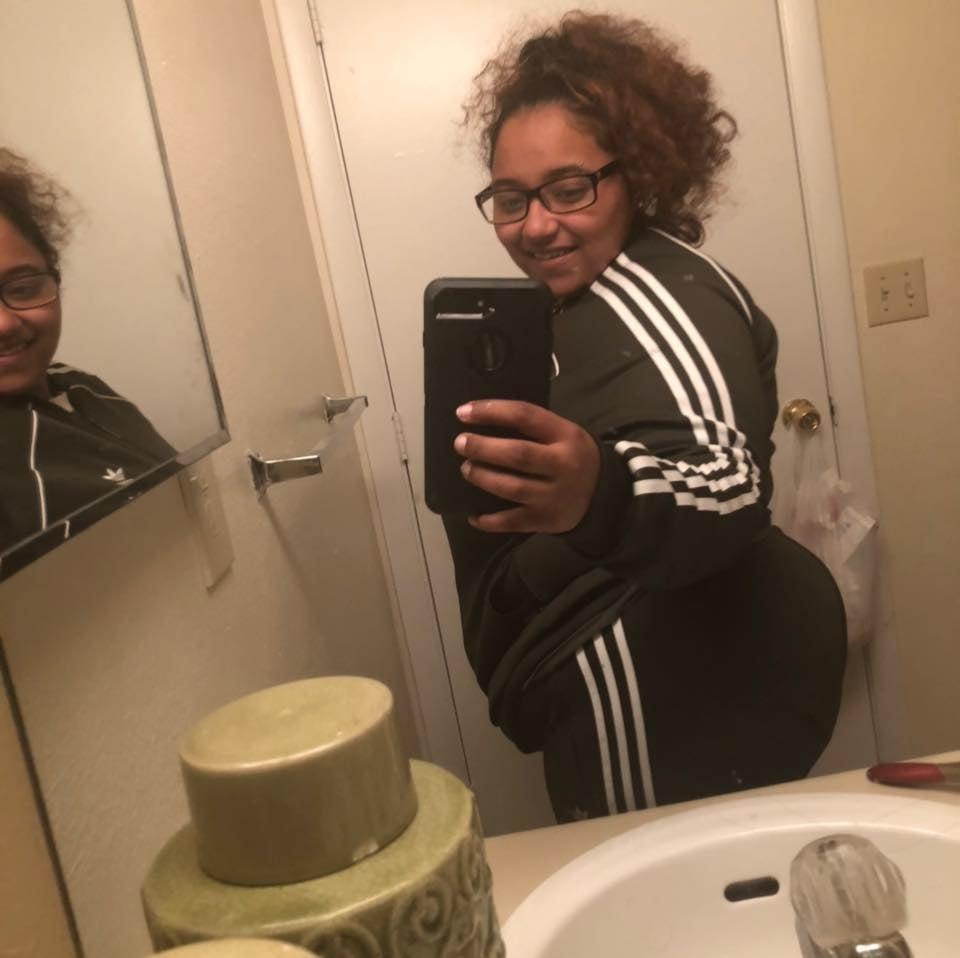 25P Thick ass cousin