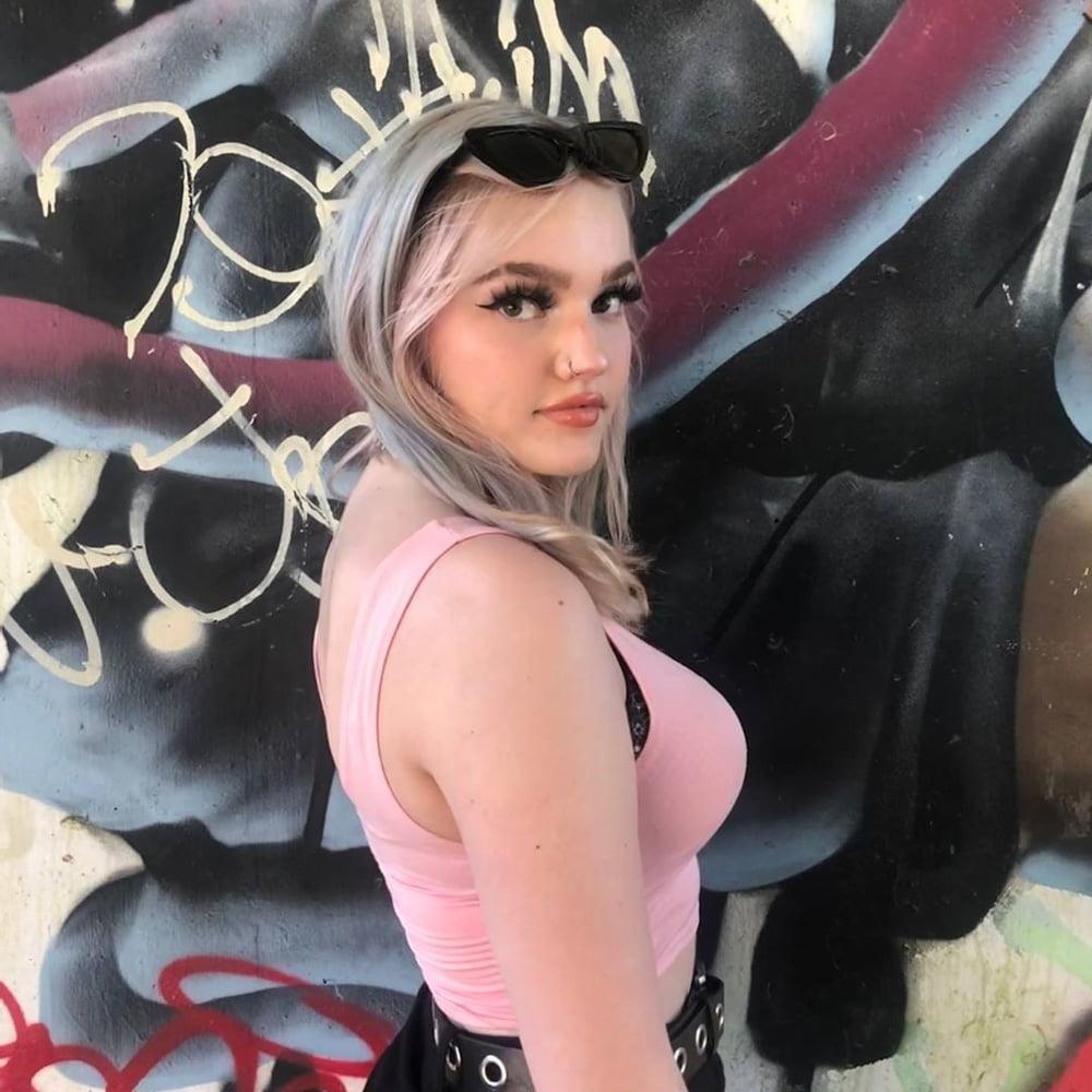 8P UK Girls 2020 - vol 62
