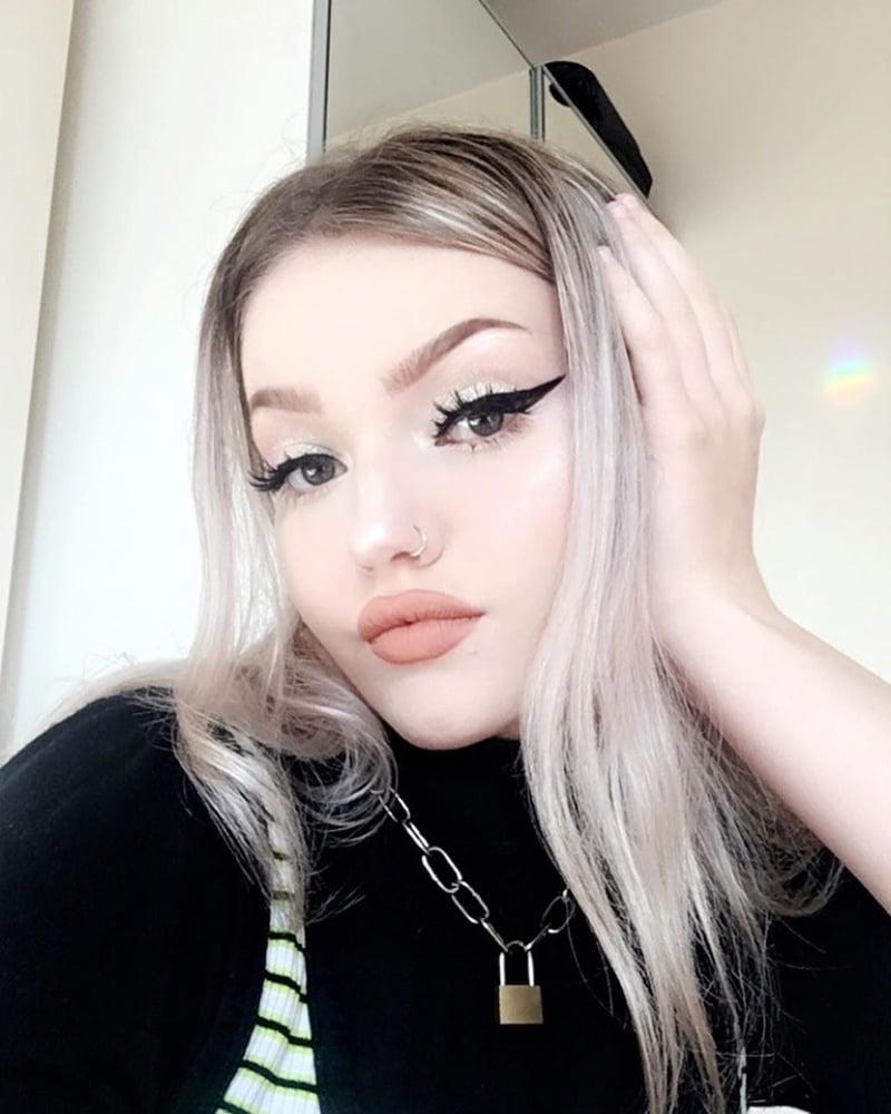 8P UK Girls 2020 - vol 62