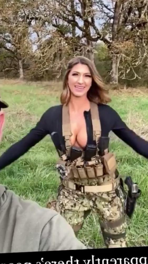 25P Big Booby Gun Girls
