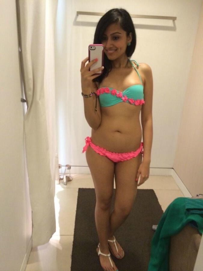 9P Dressing Room Selfie