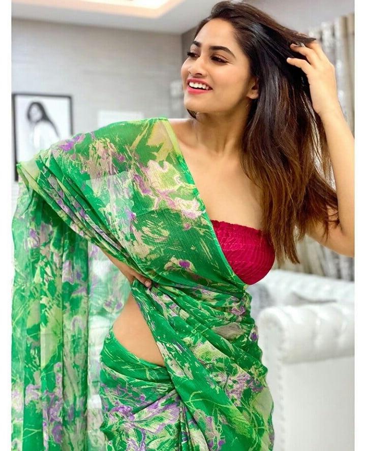 13P Shivani the bra girl