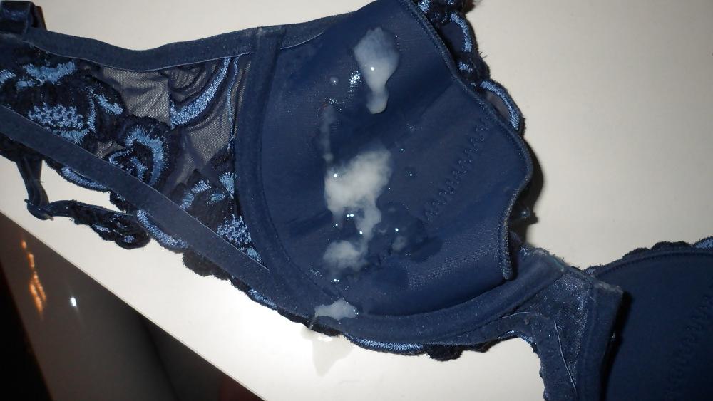 14P Cum on bra 2