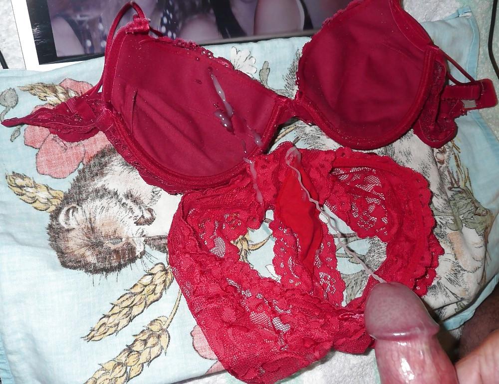 14P Cum on bra 2
