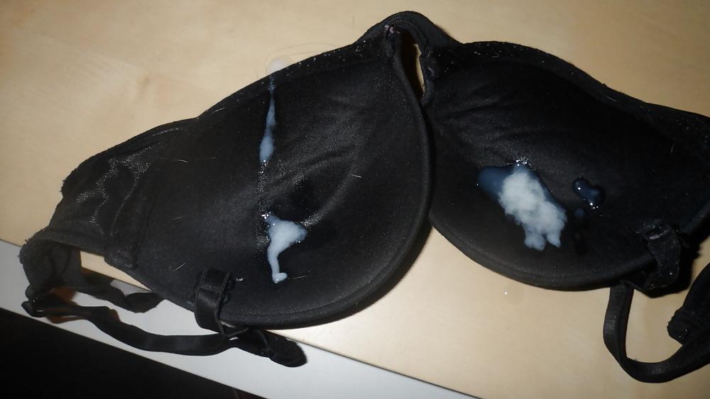 14P Cum on bra 2
