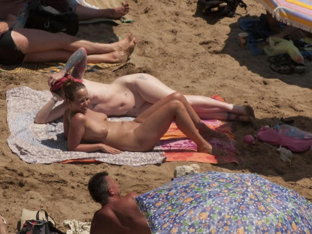 24P Girls on the Beach 218