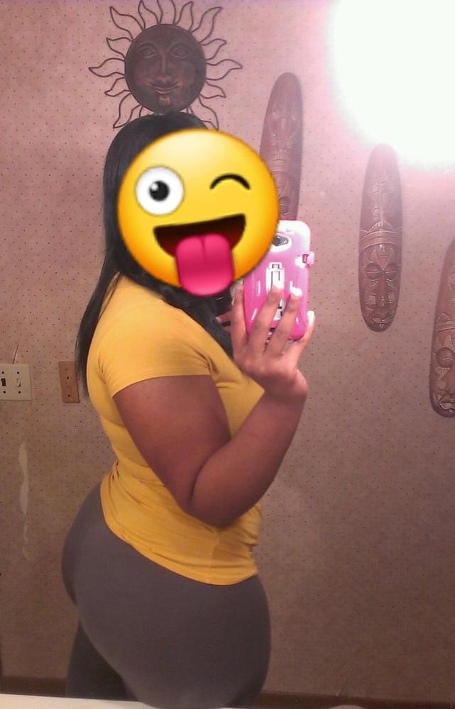 24P Thick ass girlfriend
