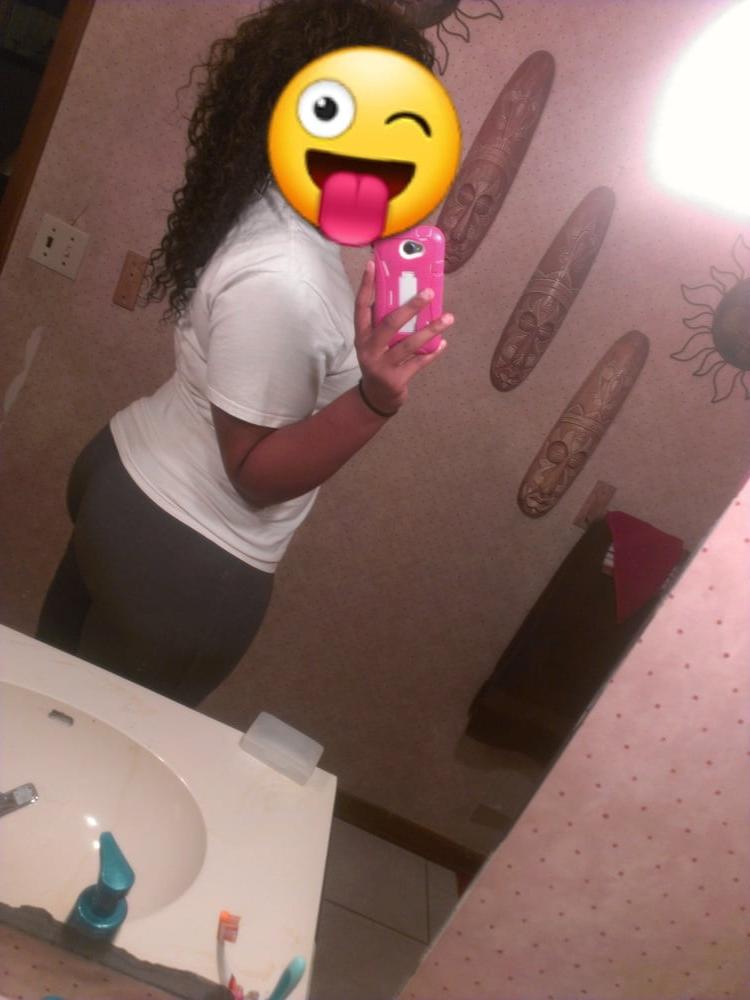 24P Thick ass girlfriend
