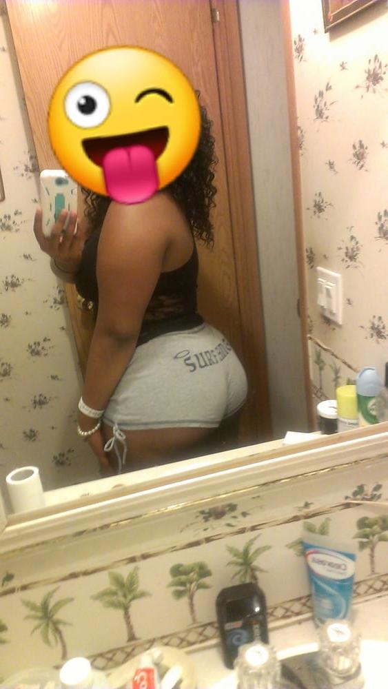 24P Thick ass girlfriend