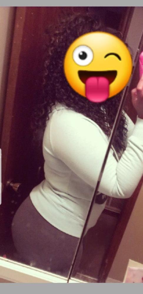 24P Thick ass girlfriend