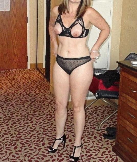 25P matures in bra and panty front and back 3