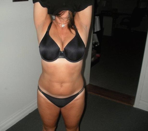 25P matures in bra and panty front and back 3