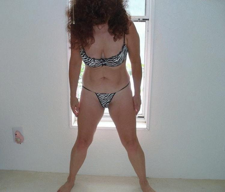 25P matures in bra and panty front and back 3