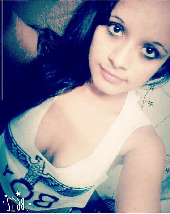 5P YOUNG MEXICAN GITL