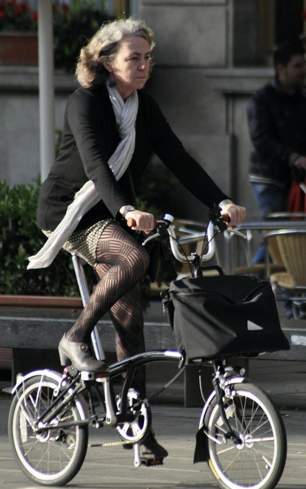 25P Biker's On The Street Wearing Pantyhose Vol.2