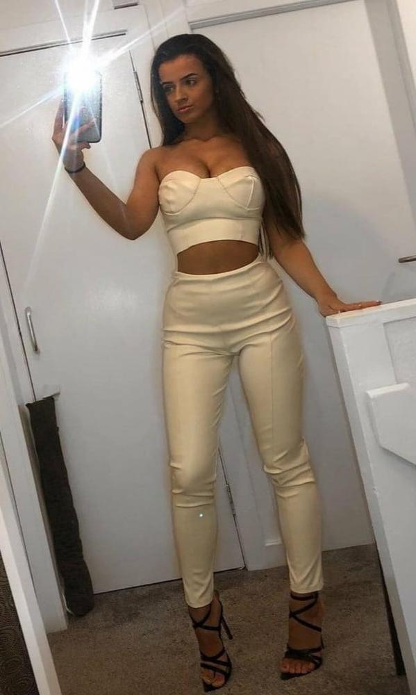 25P non nude girls