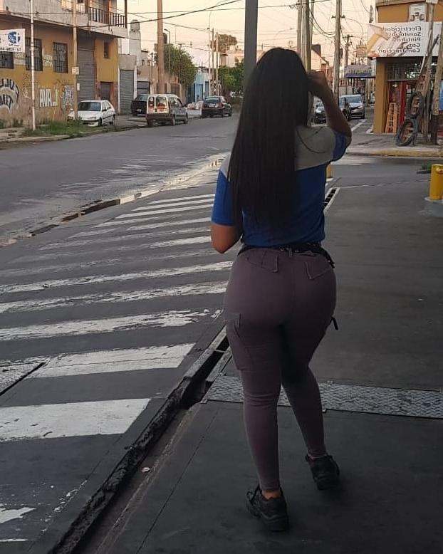 25P Girls at work time