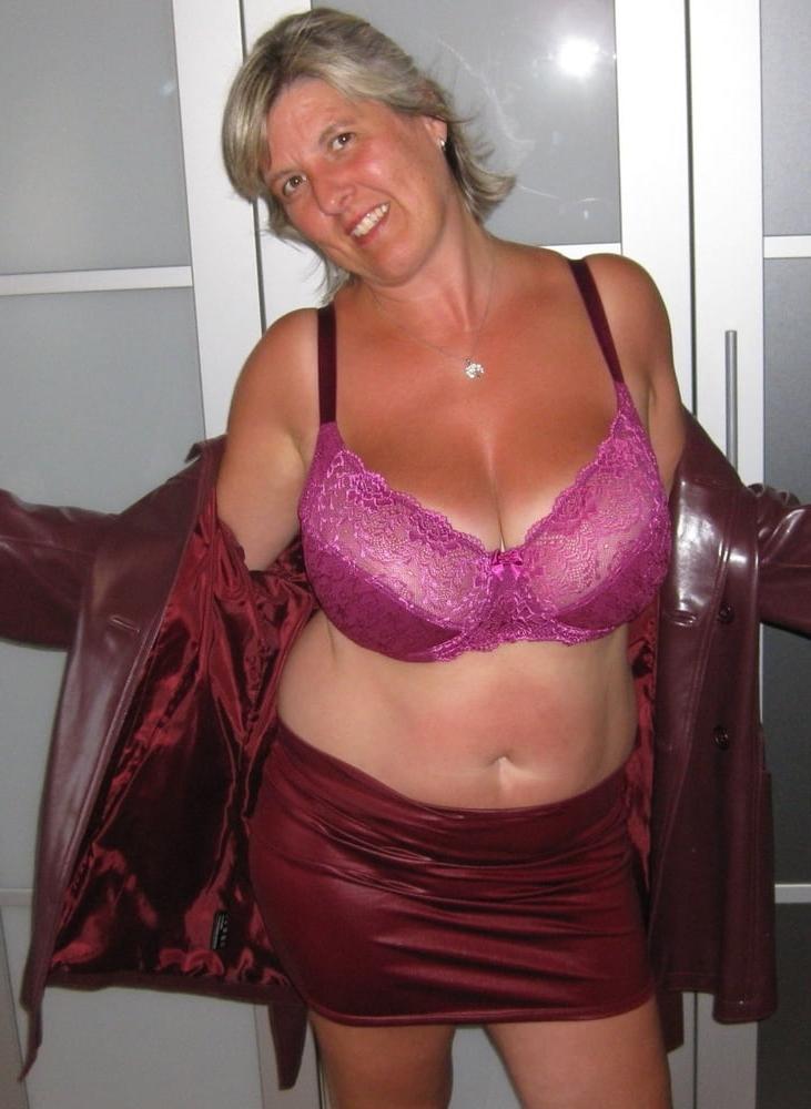 22P The Bra is The Star 9