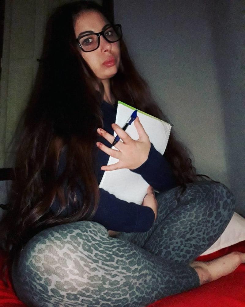 25P Tits ..... and She is Thick 1.0