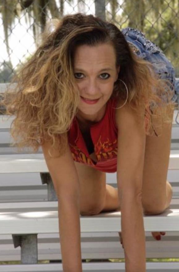 6P Florida Sloppy Bar Whore - Loose Pussy- Motel Slut