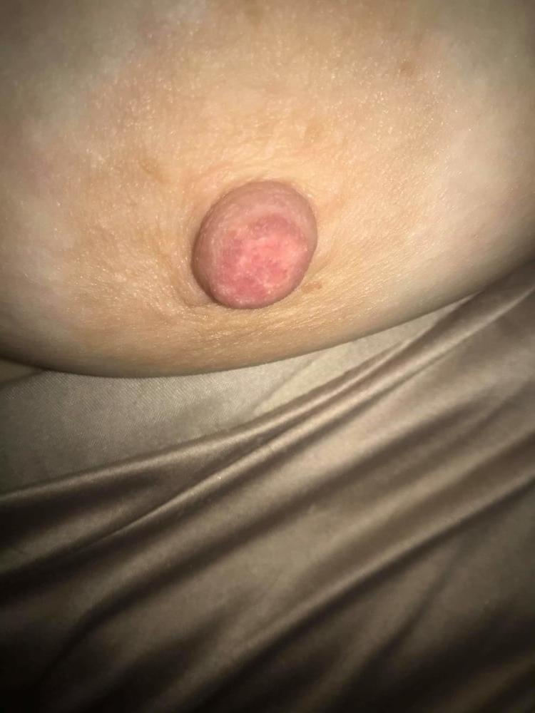 15P Scottish girlfriend showing her assets