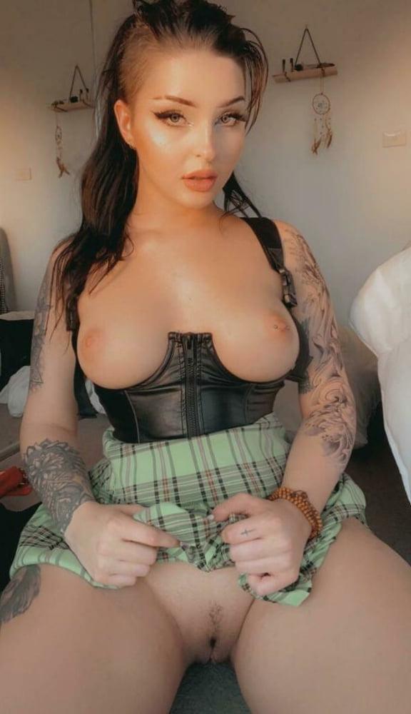 25P Alt Girls 185