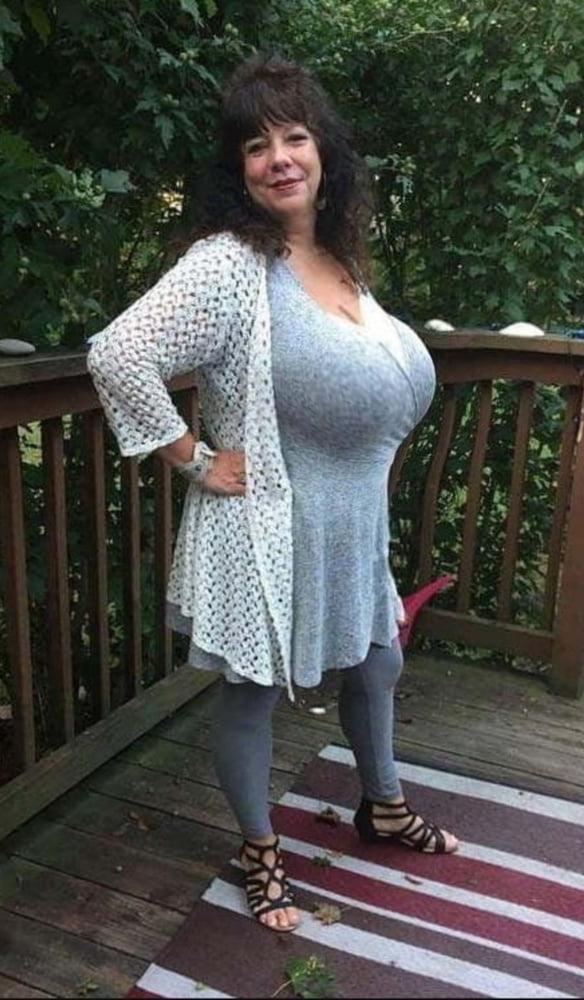 23P Milf Mature The New Girlfriend for boys