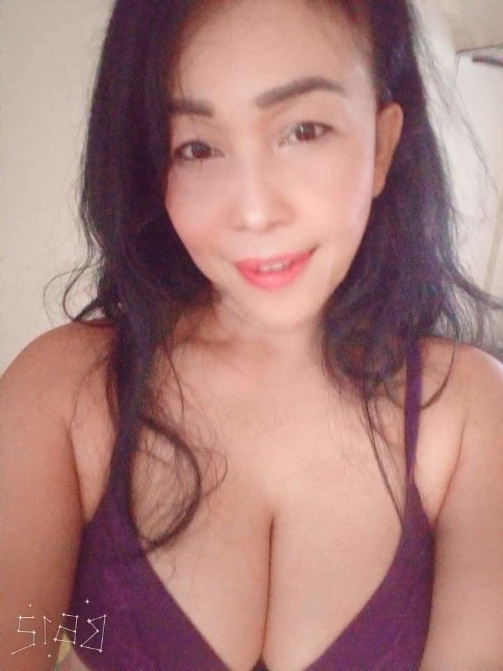 25P Big tits slut