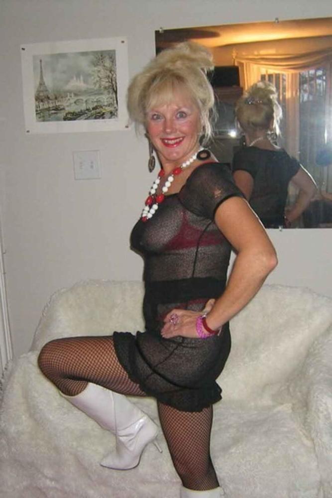 25P MY FAVOURITE XHAMSTER GILF RUTH - BIG TITS &amp; A HAIRY CUNT