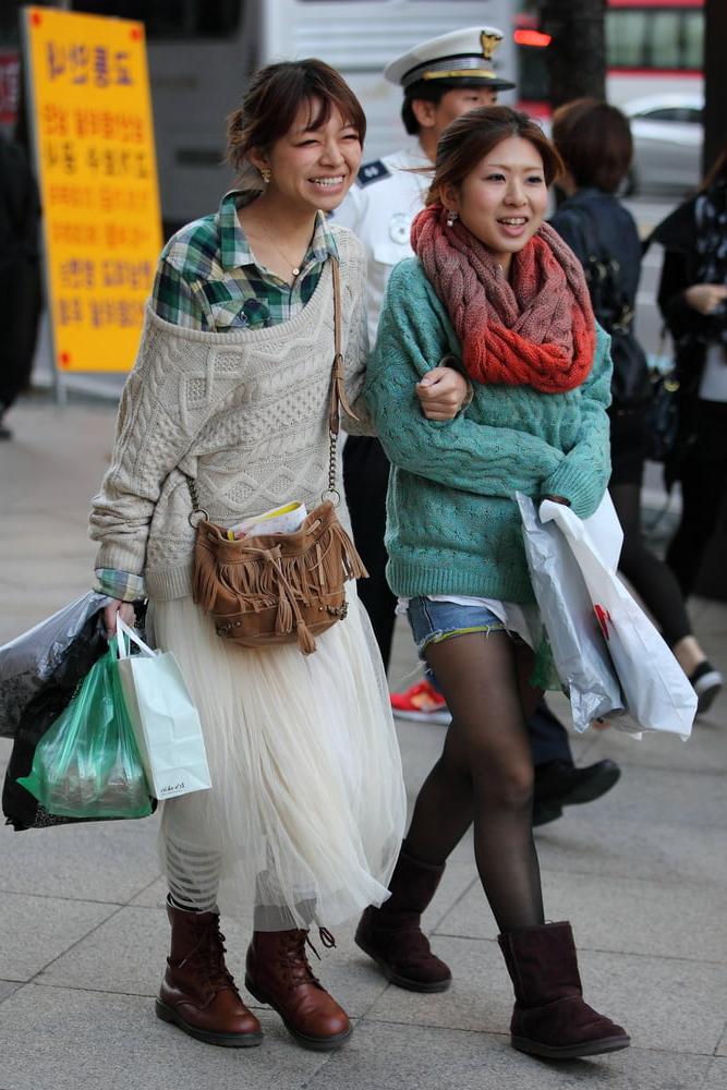 25P Street Pantyhose - Real Life Asian Cunt in Tights