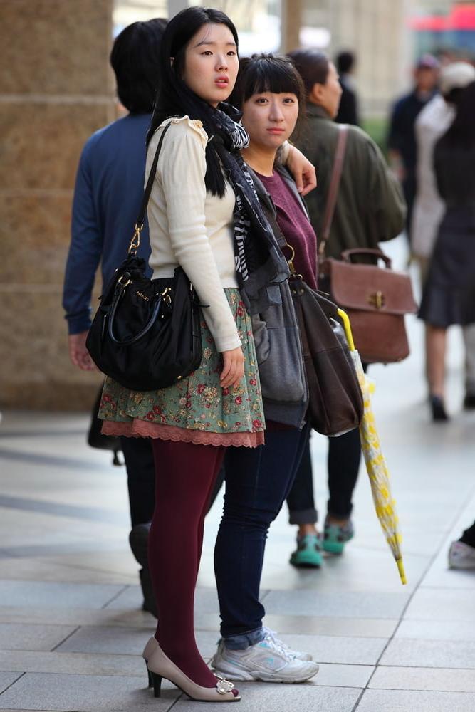 25P Street Pantyhose - Real Life Asian Cunt in Tights