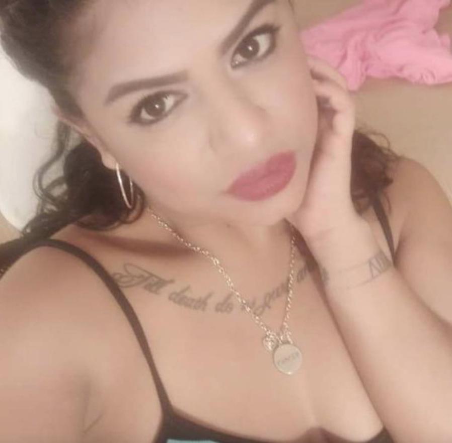 17P Pompano Beach FL Latin Bar Slut