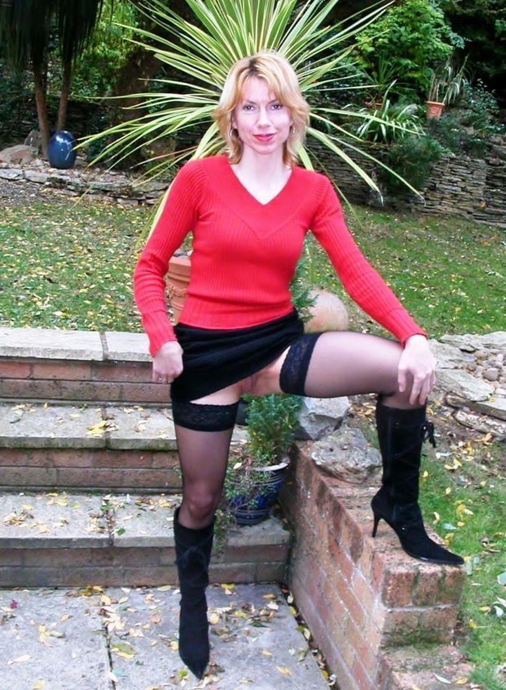 25P Girls I Like 48, Upskirts