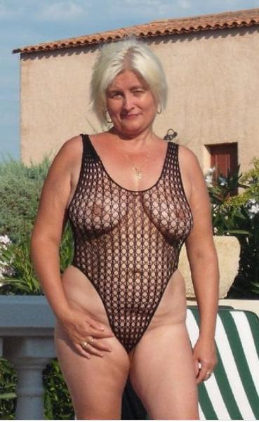 20P see through no bra - transparence 61