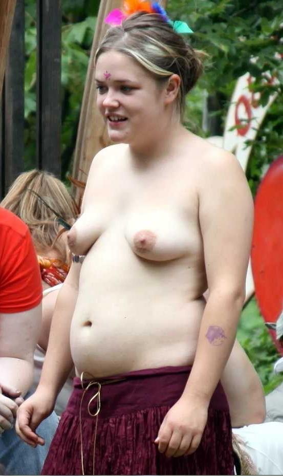 23P NERDY GIRLS 3