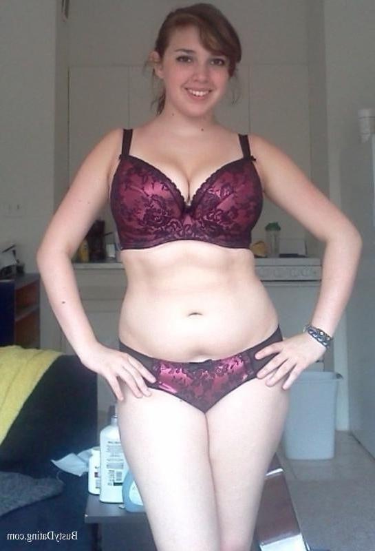 25P milfs in bra